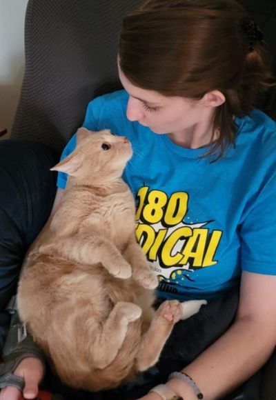 melissa with her cat